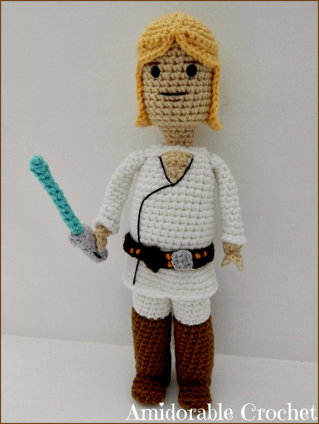 Luke Skywalker LEGO man af Amidorable Crochet Design