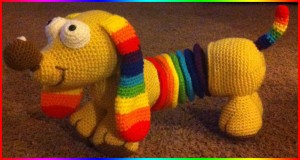 Regnbuehunden Slinky